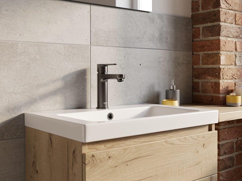 Bad-Modernisierung mit Walk-in-Dusche in Delmenhorst — Elektro Jahnke